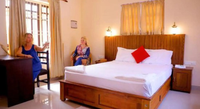 Dahlia Beach Resort
