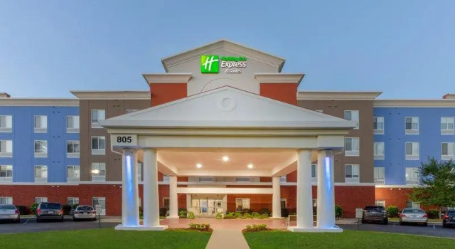 Люкс Standard Holiday Inn Express Arrowood by IHG
