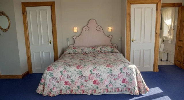 Battery Point Manor