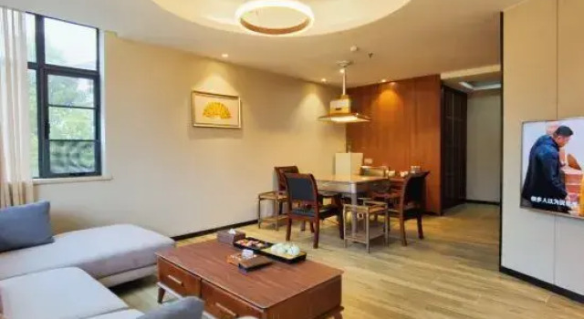 Люкс Deluxe Tianmushan Hotspring Hotel
