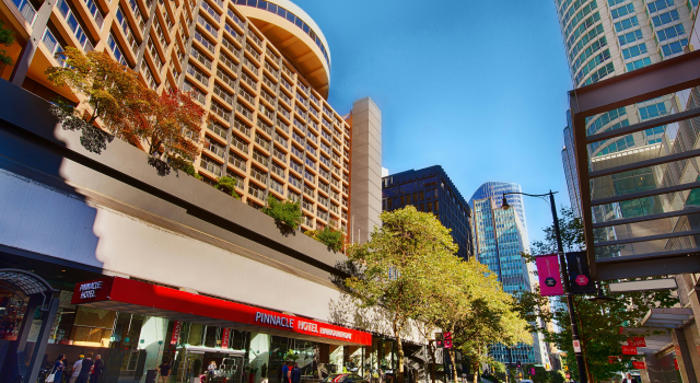 Pinnacle Hotel Harbourfront, Забронировать Отель Отели Ванкувера 4 звезды, рядом с The Centre in Vancouver for Performing Arts, 4*
