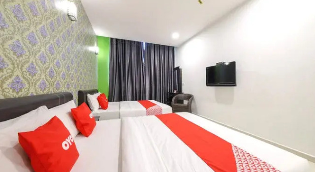 Семейный люкс OYO 89497 Dream Nur Hotel