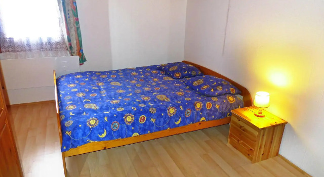 Les Pierrailles - Two Bedroom, Buchen Sie Hotel Bullet La Vaud