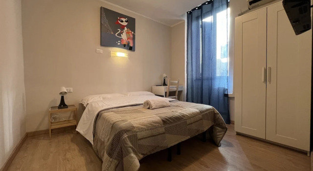 Basic Double room Freedom Traveller Hostel
