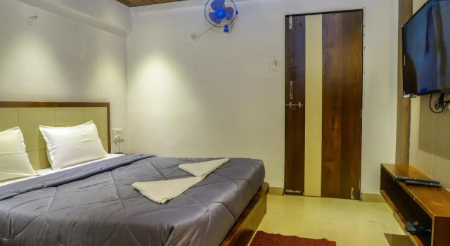 Hotel Pushkaraj