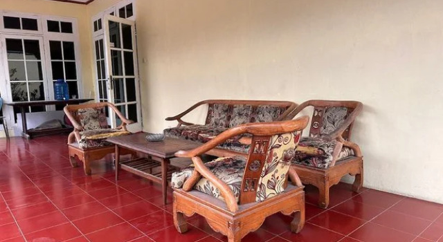 OYO 92995 Villa Ragill, Book Villa Cisarua West Java