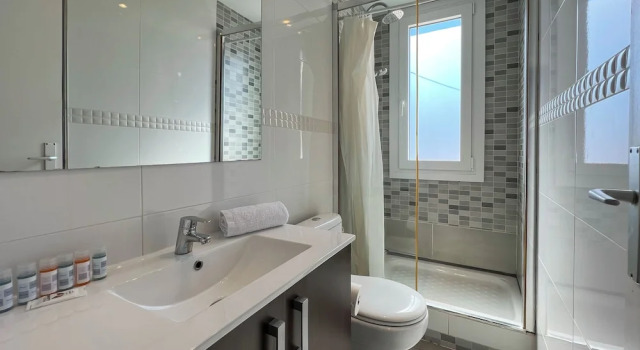 Апартаменты с 3 комнатами с балконом Stay U-nique Apartment Sèneca