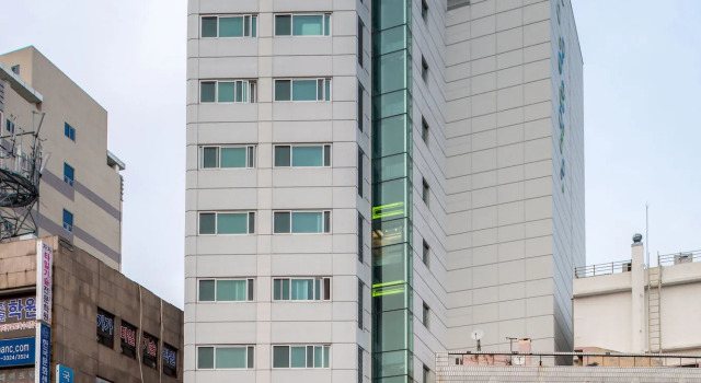 Staywell Hotel