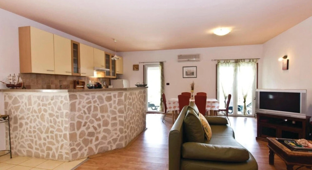 Stunning Home in Medulin With Wifi and 1 Bedrooms