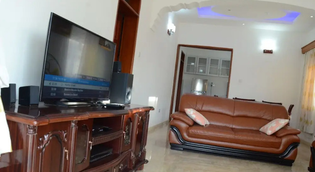 Апартаменты Premium Muyenga Luxury Vacation Home