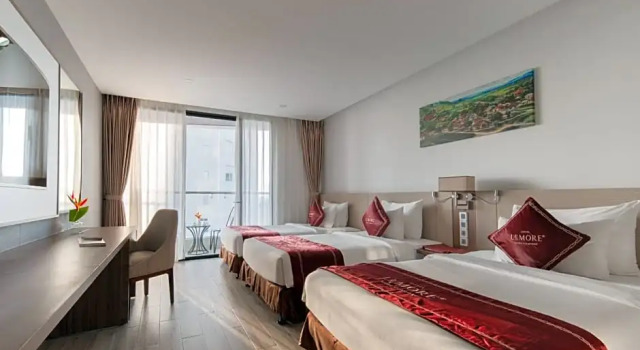 Трёхместный номер Standard с балконом LeMore Hotel Nha Trang