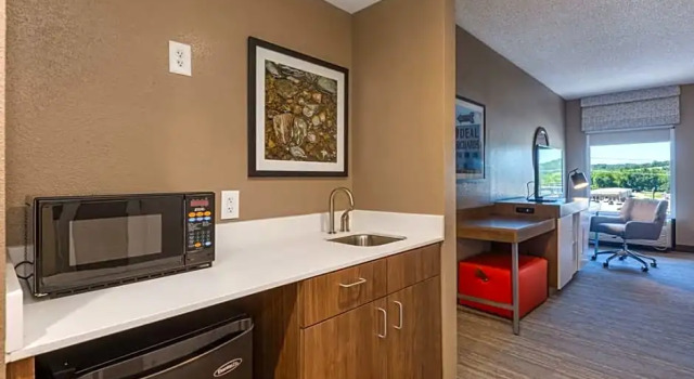 Двухместный люкс c 1 комнатой Hampton Inn Wilkesboro