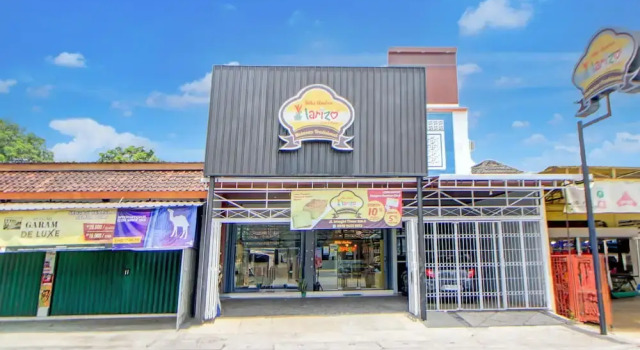 Capital O 94314 Sunny Co Living, Book Hotel Baturetno 