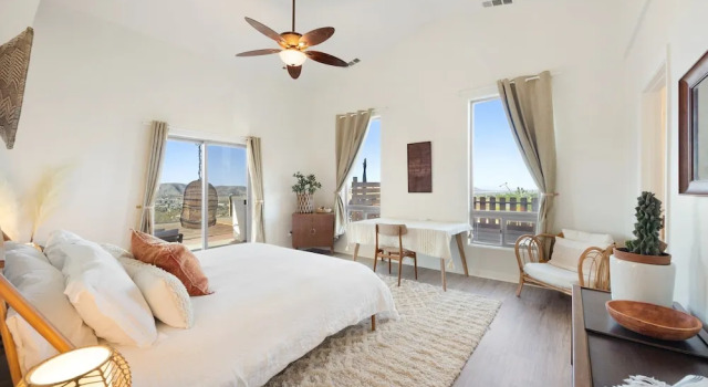 Rancho Nopales Jt - Pool, Hot Tub, Hammocks, Fast Wifi + Views! 4 Bedroom Home by RedAwning