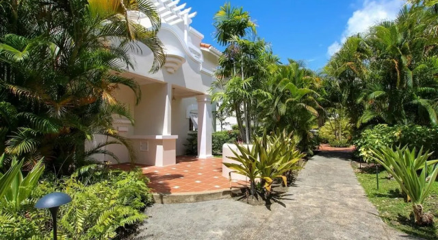 Villa Large Townhouse with Plunge Pool, 3 mins from Beach - Turtle View 2 by BSL Rentals