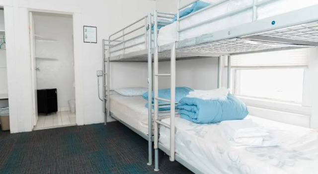 Кровать в общем номере ITH Hermosa Beach Surf Hostel LAX