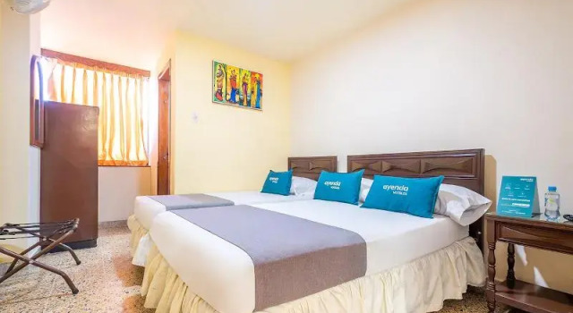 Трёхместный номер Standard Hotel Almirante