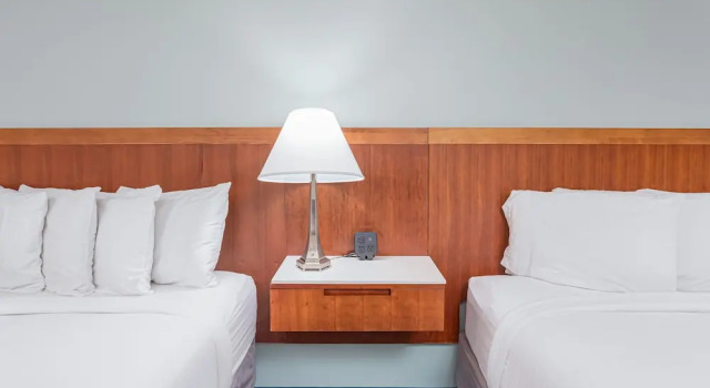 Четырёхместный номер Standard с 2 комнатами с балконом и рядом с пляжем Bikini Beach Resort