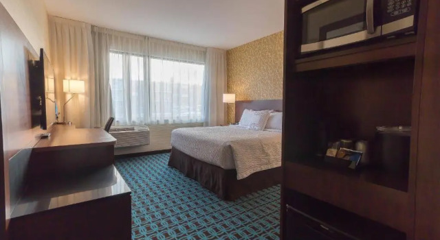 Номер Standard Fairfield by Marriott Regina