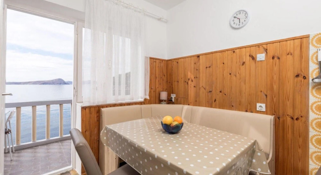 Stunning Home in Starigrad With 2 Bedrooms and Wifi, Réserver Hôtel Starigrad Lika-Senj County