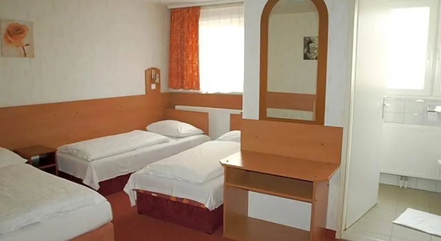 Номер Standard Дуплекс Hotel Terminus