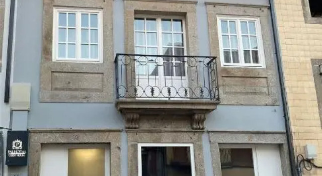 PALHOTAS GUEST HOUSE - Apartamento Sameiro, Забронировать Гостевой дом Отели Браги с парковкой, рядом с Raio Palace, Парковка