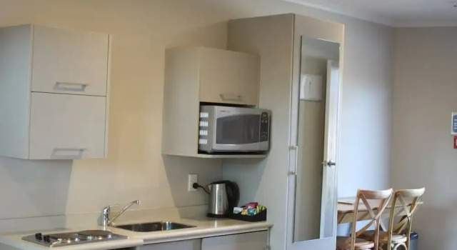 Студия Standard Albert Court Motor Lodge