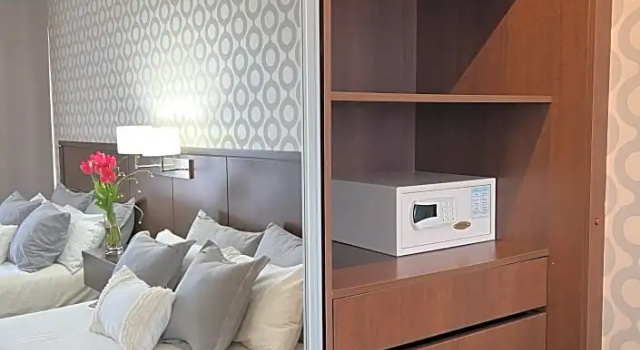 Четырёхместный номер Superior ian Hotel