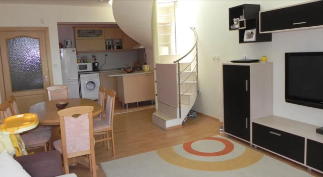 Maisonette Picadilly