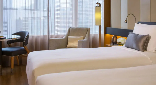 Executive Lounge Access Twin room with garden view Renaissance Harbour View Hotel Hong Kong
