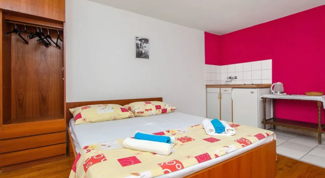 House Perkušić, Rezerwuj Hotel Marusici Split Region