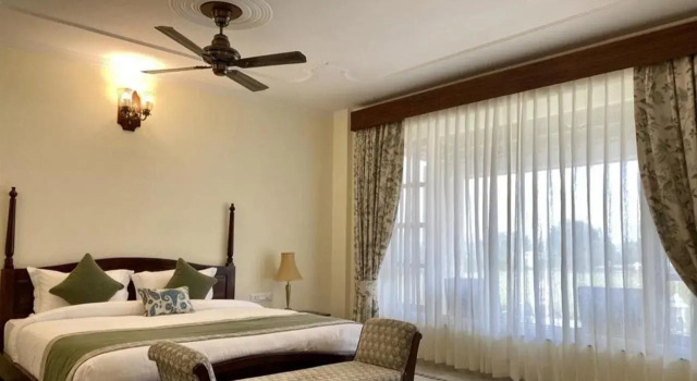 Sariska Safari Lodge, Забронировать Отель Отели штата Раджастхана с парковкой, Парковка
