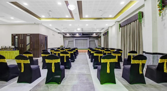 Treebo Baby Pearl, Réserver Hôtel Amravati 