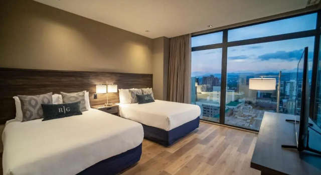 Четырёхместный номер Standard c 1 комнатой Wyndham Garden Guatemala City