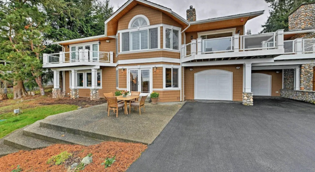 Апартаменты с 2 комнатами с балконом Airy Home Near Anacortes w/ San Juan de Fuca Views