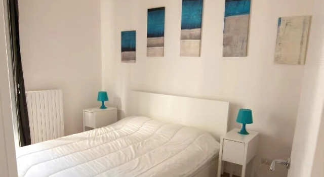 Sunny Apartment Bari, Забронировать Апартаменты/квартира Бари Bari Province, рядом с Малый театр
