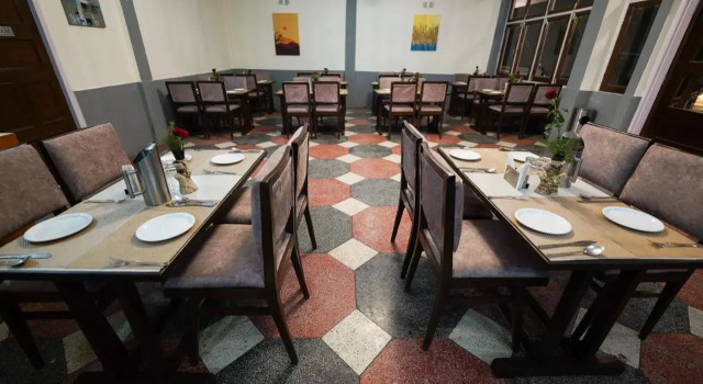 Hotel Silverton (180 lake view), Rezervovat Hotel Nainital Uttarakhand