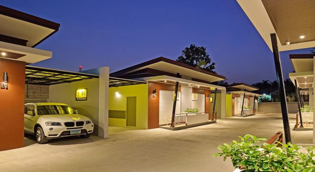 The Rich Resort
