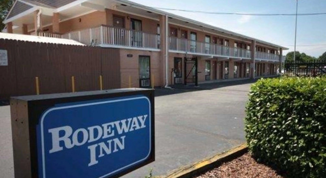 Rodeway Inn Charlotte Downtown, 예약 호텔 샬롯 노스 캐롤라이나