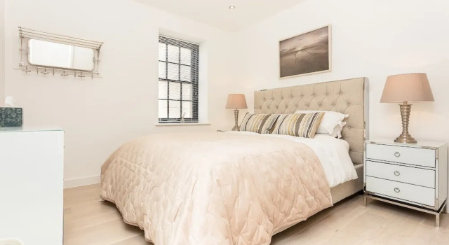 New High Spec 2bed Townhouse in Bath N.4, Забронировать Отель Отели Англии 3 звезды, 3*