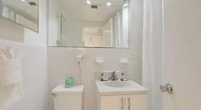 Четырёхместный номер Standard Private Apartments at the Casablanca
