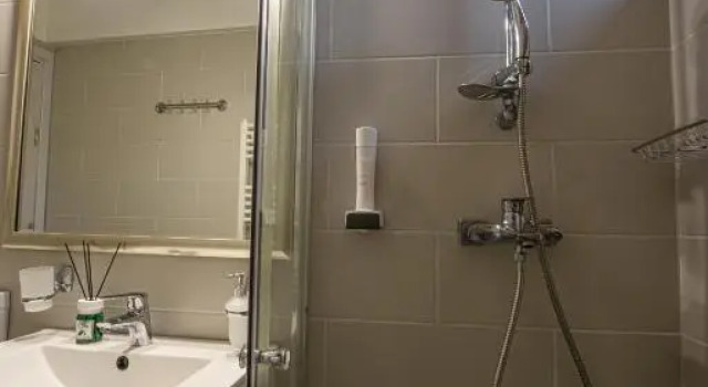 Iggy Luxury Apartment, Rezervovat Apartmán Hotely v Hunedoara s parkováním, Parkování