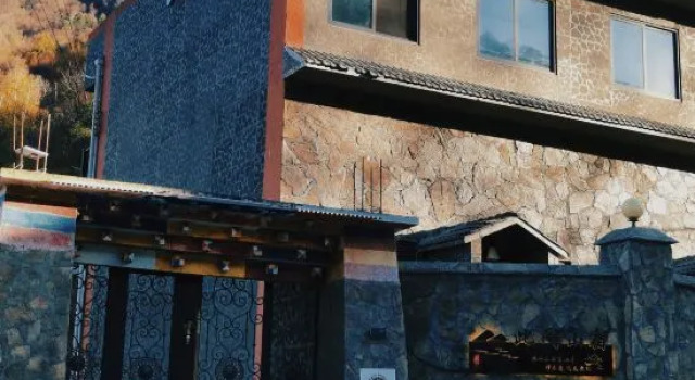 Cijian homestay, Varaa Hotelli Hotellit Sichuan pysäköinnillä, Pysäköinti