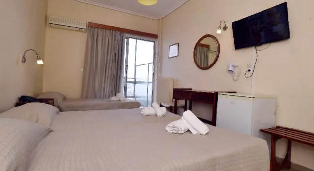 Трёхместный номер Standard с балконом Siagas Beach Hotel