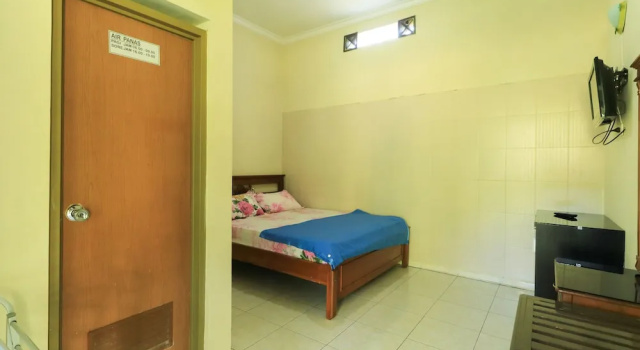 Standard Twin room Villa Bunga Guest House RedPartner