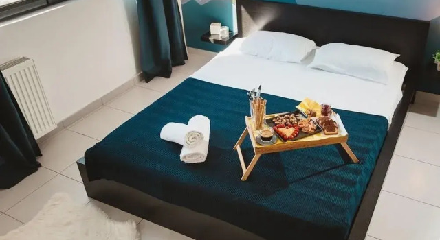 Modern Athens Flat / 5minmetro / Balcony, Забронировать Отель Неос-Космос Афины, рядом с Холм Филопаппос