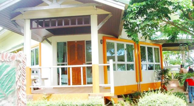 Бунгало Deluxe с балконом Lanta Palm Beach Resort , Beach Bungalow - Koh Lanta