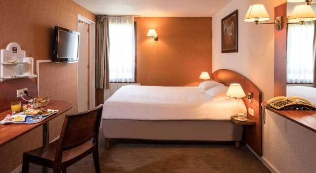 Трёхместный номер Standard Kyriad Caen Sud