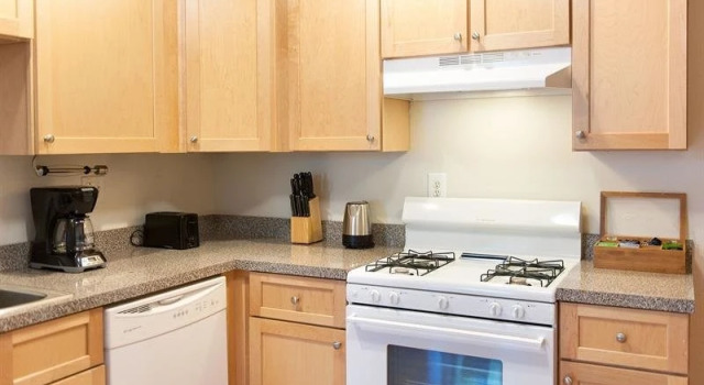 Airy 2BR in Lincoln Park by Sonder, Забронировать Отель Отели Иллинойс 3 звезды, 3*