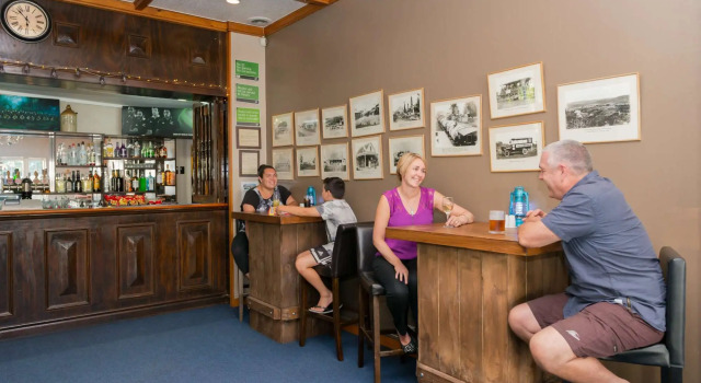 Discovery Settlers Hotel, Забронировать Отель Фангареи регион Нортленд, рядом с Whangarei Art Museum